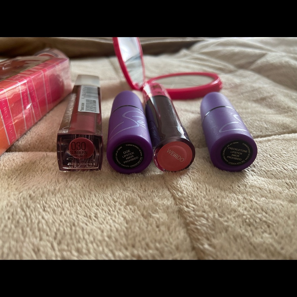 8 pc makeup lot - Picture 3 of 8
